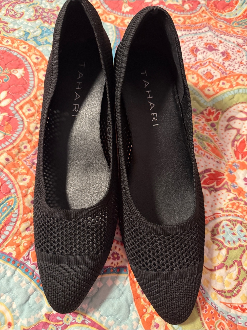 Tahari Black Knit Pointed Toe Flats